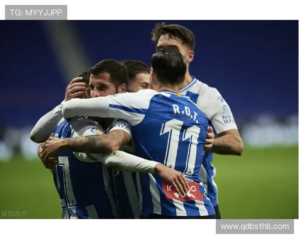 冬季转会窗口开启，明星球员转会动态引人关注