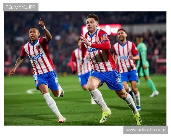 西甲西乙亚军成功晋级，表现稳健再续足球梦想之旅