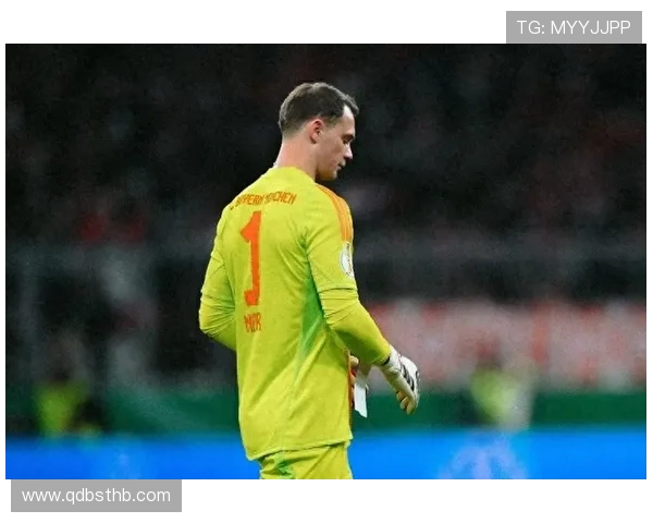 诺伊尔 vs 库尔图瓦:门卫与传统门将之争 诺伊尔 vs 库尔图瓦:门卫与传统门将之争