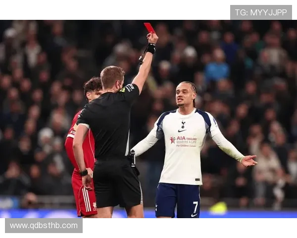 多特关键比赛表现不佳，争四形势愈发严峻