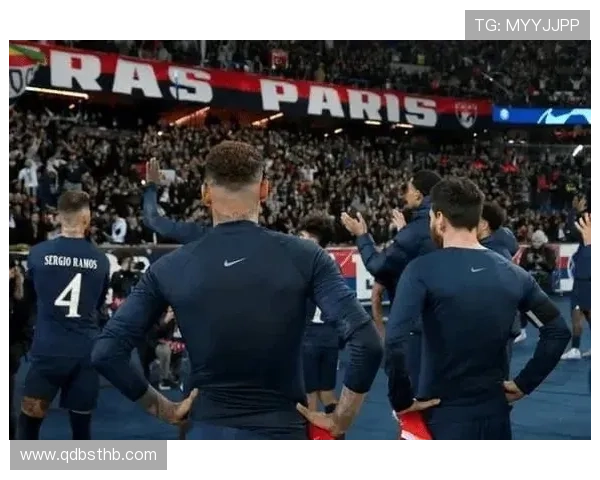 皇马战术僵化与更衣室裂痕显现,豪门根基稳定性面临考验 皇马战术僵化与更衣室裂痕显现,豪门根基稳定性面临考验