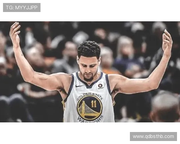 克莱·汤普森关键时刻多点开花拉开比分差距